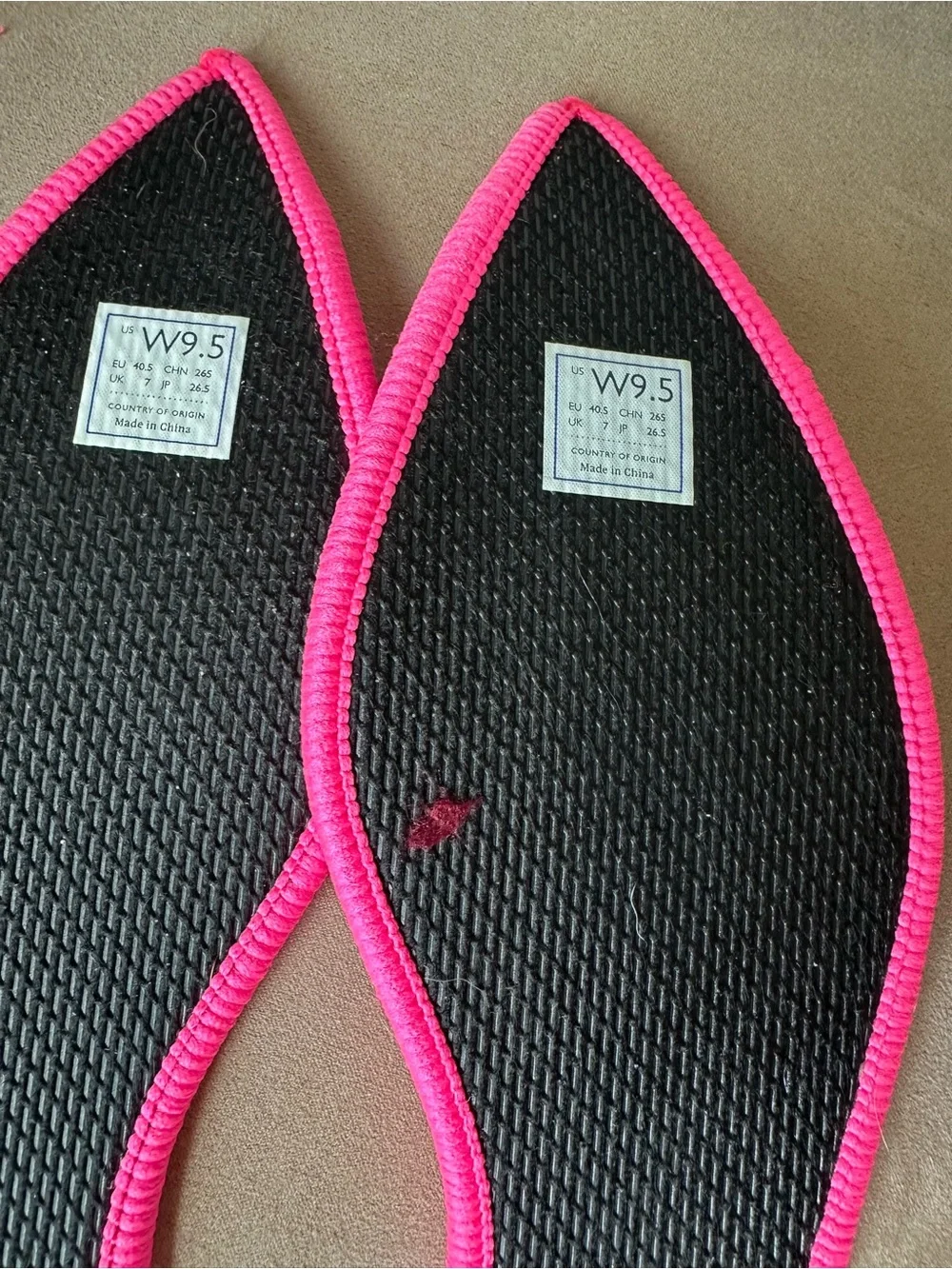 Rothy's The Point Ballet Flat Slip-On Merino Wool Currant Pink Size 9.5